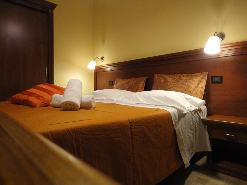 Hotel Arimannia 卡拉马尼科泰尔梅 客房 照片