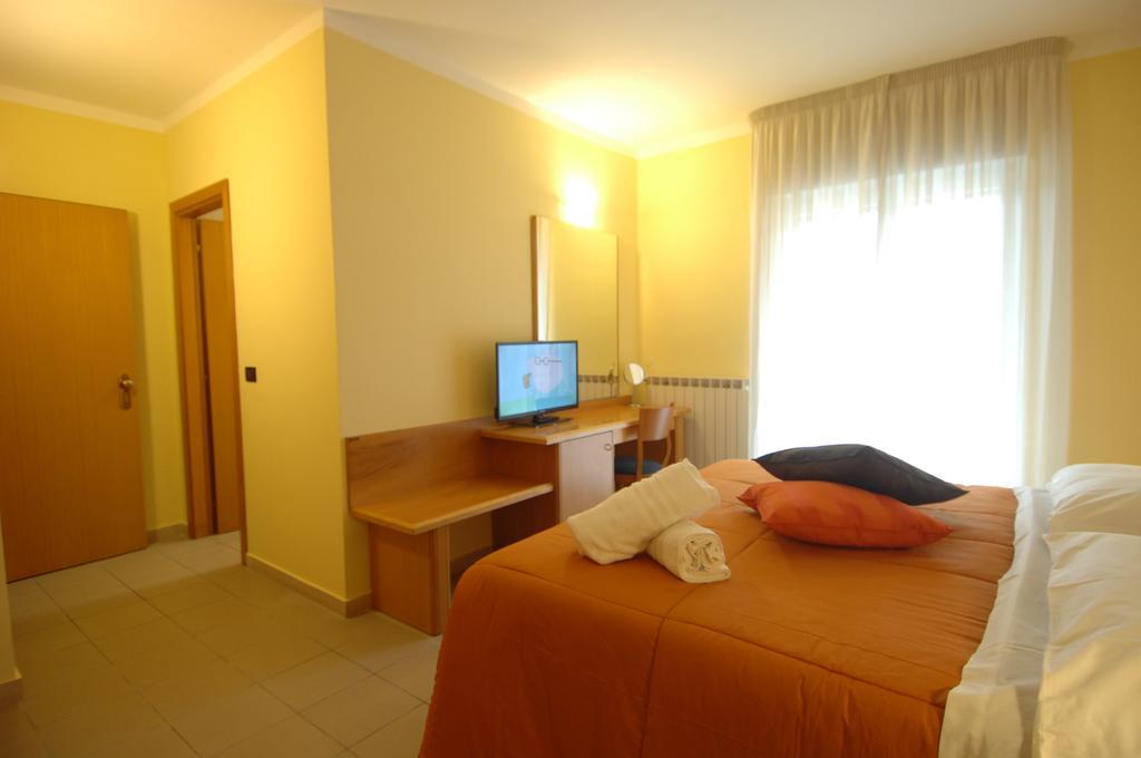 Hotel Arimannia 卡拉马尼科泰尔梅 客房 照片