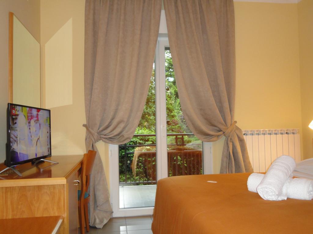 Hotel Arimannia 卡拉马尼科泰尔梅 外观 照片